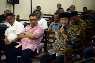 Anjar Asmara bersaksi kasus korupsi fee proyek Lampung Selatan