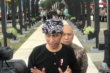 Presiden janji bangun jalan tol kepada warga Cianjur