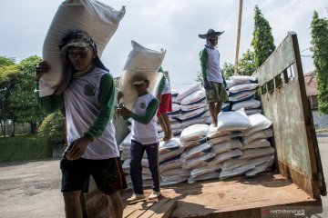 Distribusi pupuk subsidi di Cianjur  4500 ton per bulan