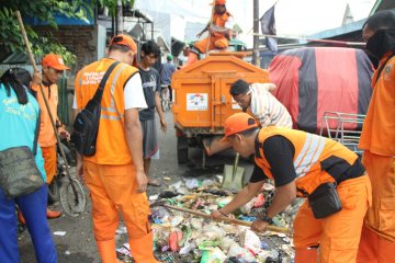 Cegah DBD, Kelurahan Papanggo, Jakarta Utara gelar kerja bakti