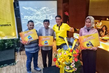 Konsumen dapat Vespa usai beli kendaraan di Momobil.id