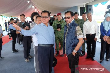 Sultan Brunei panen perdana padi asal Indonesia