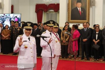 Presiden Joko Widodo lantik Khofifah-Emil sebagai Gubernur-Wagub Jatim
