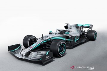 Mercedes luncurkan mobil balap baru untuk Formula 1 2019