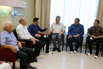 PM Singapura beserta wakil jenguk Ani Yudhoyono