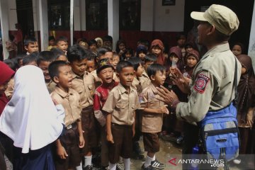 Tagana berikan edukasi hadapi bencana bagi siswa Pandeglang