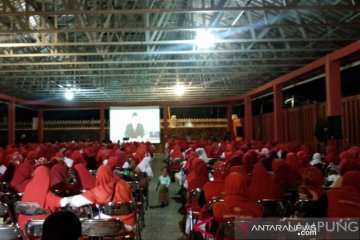 Srikandi PDIP Lampung nonton bareng debat capres