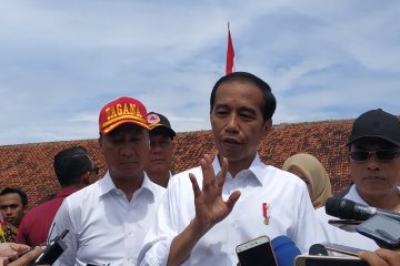 2.230 bibit pohon ditanam di Pandeglang sebagai benteng alam