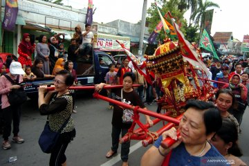 Kirab Toa Pe Kong Tegal