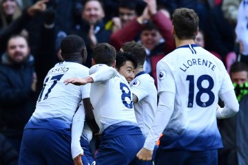 Son antarkan Spurs naik ke peringkat dua Liga Inggris