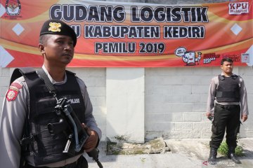 Polisi kawal surat suara dari percetakan hingga TPS