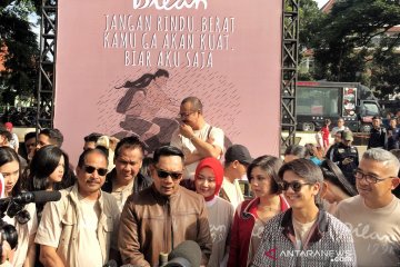 "Sudut Film Dilan" di Taman Saparua Bandung