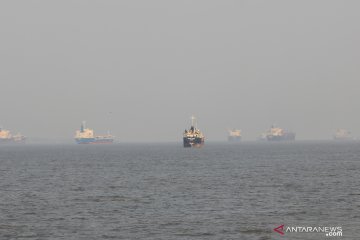 Berlomba dengan waktu atasi kebakaran hutan dan lahan