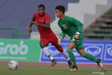 Tendangan bebas Luthfi antar Indonesia ke final