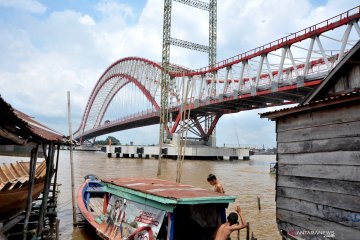 Polemik kenaikan pajak bumi bangunan Palembang 300 persen