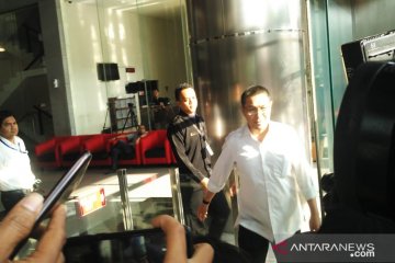 Anggota DPR Sukiman mengaku tidak tahu kasus suap Taufik Kurniawan