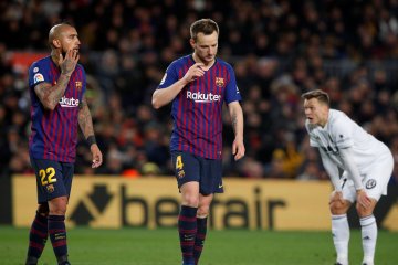 Manchester United pantau situasi Rakitic di Barcelona