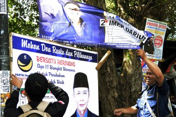 Bawaslu-Banpol PP Bandarlampung tertibkan APK