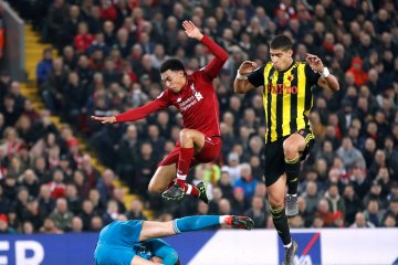 Klopp ungkap Alexander-Arnold bawa pulang bola kontra Watford