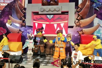 Bertemu dengan Emmet dan Lucy dari "Lego Movie 2"