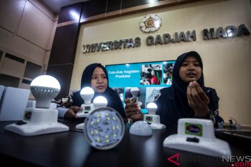 Mahasiswa UGM produksi ribuan lampu darurat buatan sendiri
