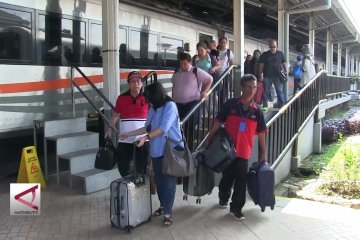 KAI Daop 2 Bandung tambah kereta api untuk angkutan Lebaran