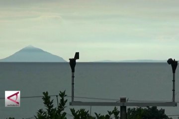 Kaki Anak Krakatau dipasangi alat pemantau baru