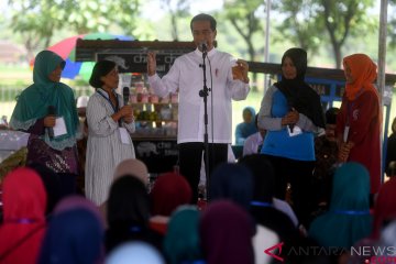 Presiden berdialog dengan nasabah Mekaar