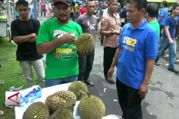 Sake, Durian Asli Cikakak yang langka