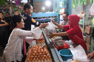 Presiden Joko Widodo kunjungi Pasar Sentral Gorontalo