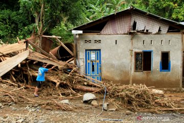 47 rumah rusak berat diterjang banjir bandang di Mamuju