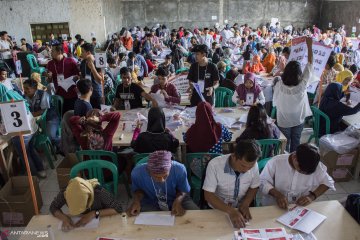 KPU Solok Selatan temukan 4.235 surat suara rusak