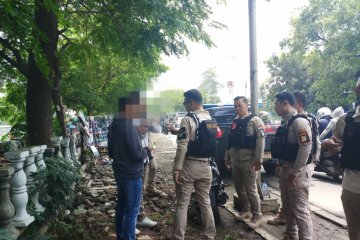 Penagih utang Jalan Daan Mogot kabur saat didatangi polisi