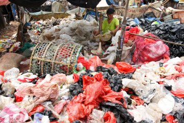 Pemkot Depok imbau masyarakat ganti kantong plastik