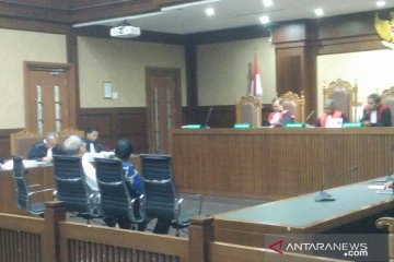 Dua anggota DPRD Sumut nonaktif dituntut 4 tahun penjara