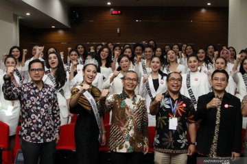 Kunjungan finalis Putri Indonesia ke KPK