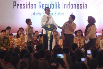 Presiden Bagikan KIP