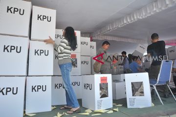 Kotak suara tambahan KPU Palembang