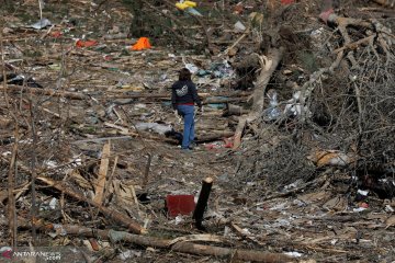Sedikitnya 5 orang tewas saat tornado menghantam Alabama