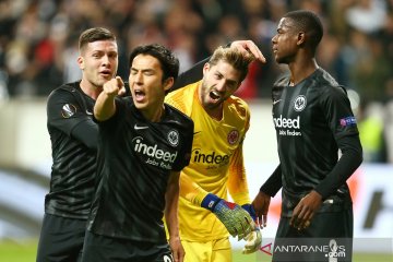 Buang kesempatan penalti, Inter main nirgol di kandang Frankfurt