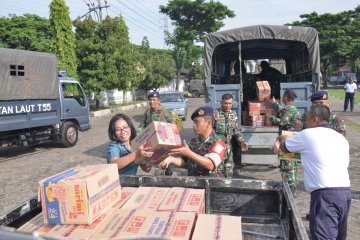 Lantamal V berangkatkan  satu SST satgas banjir ke Madiun