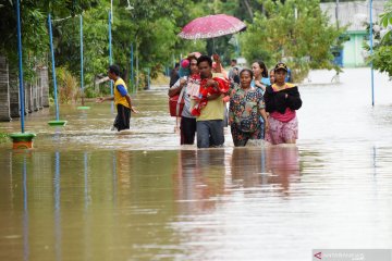 Debit air Bengawan Madiun berangsur surut