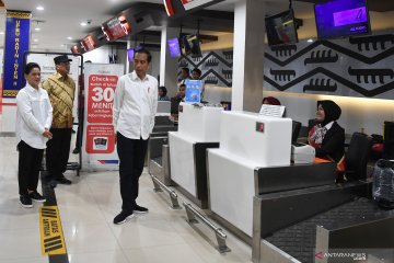 Presiden resmikan terminal baru Bandara Raden Inten II
