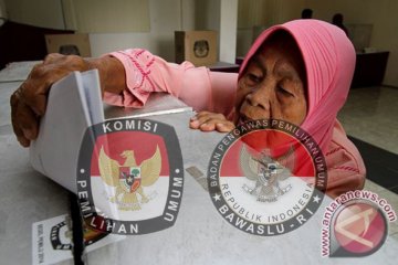 SMRC: Masyarakat yakin KPU-Bawaslu mampu selenggarakan pemilu