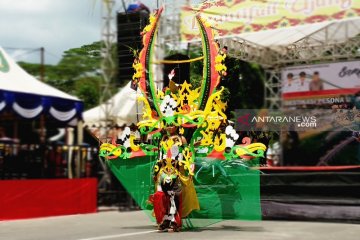 Kalteng diwakili Kotawaringin Timur di ajang "Jember Fashion Carnaval"