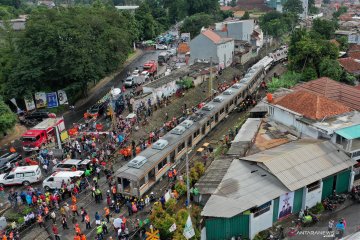 KRL anjlok di Bogor