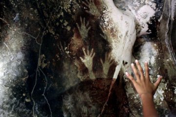 Taman prasejarah Leang-leang