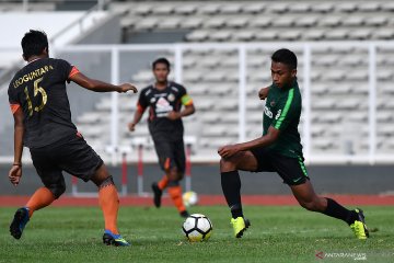 Timmas U-23 uji coba tanding melawan Semen Padang