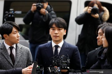Polisi interogasi Seungri dan Jung Joon-young