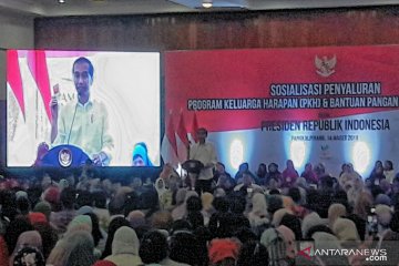 Presiden ingatkan dana PKH diprioritaskan untuk anak